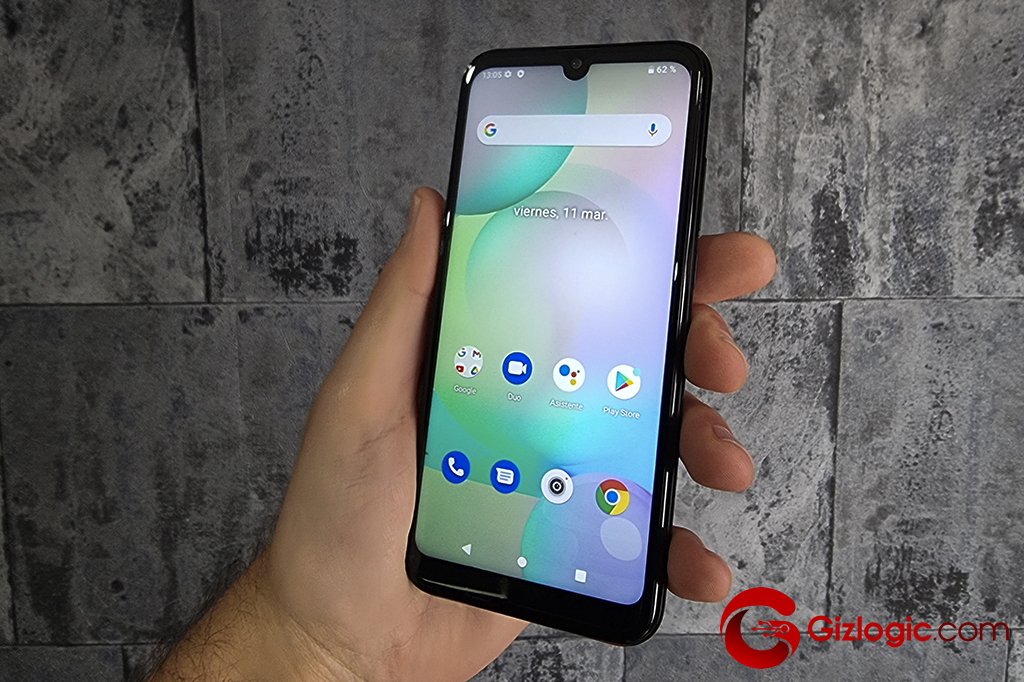 Smartphone cómodo para usar con una mano SPC Smart Ultimate